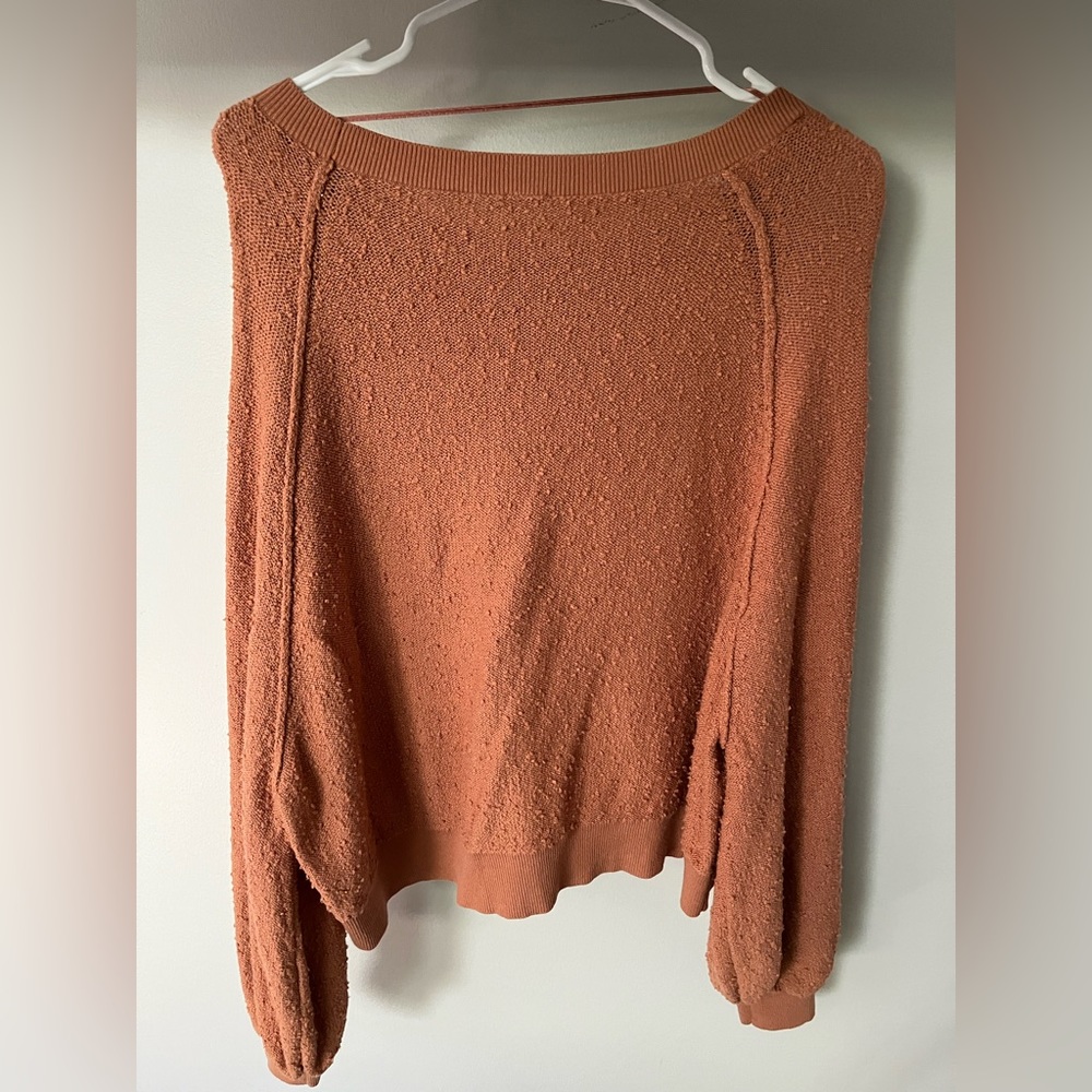 Find My Friend Pullover - Picture 5 of 6